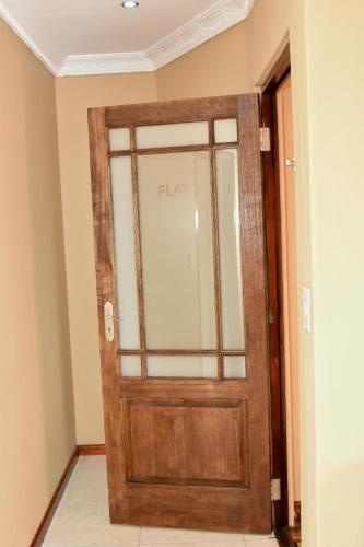 SJ's Self-Catering — забронировать отель в Кейптауне