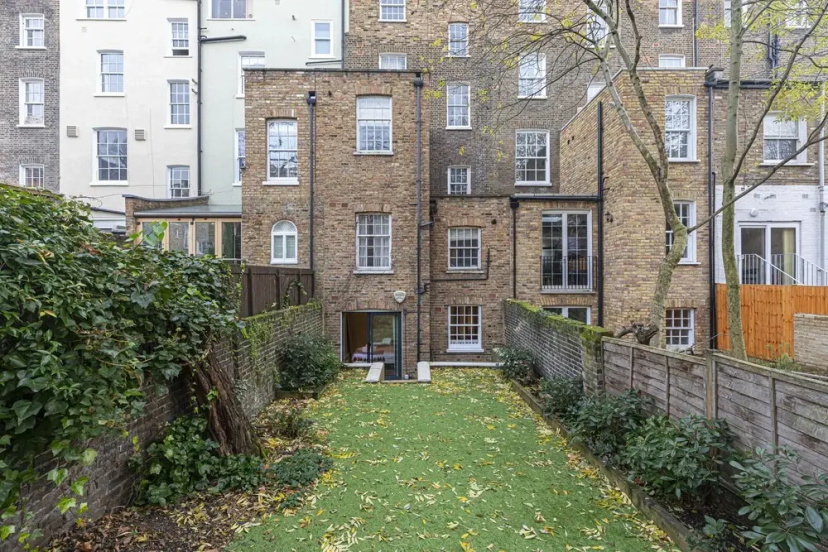 JOIVY Stylish 2 Bed Flat In Notting Hill — забронировать отель в Лондоне