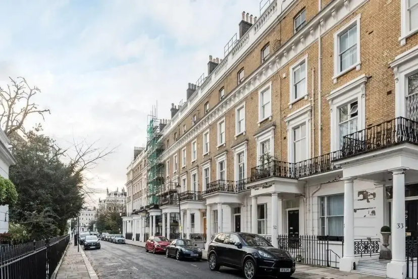 Lovely 1BR Flat Walk to Hyde Park — отель в Лондоне, Соединенное Королевство