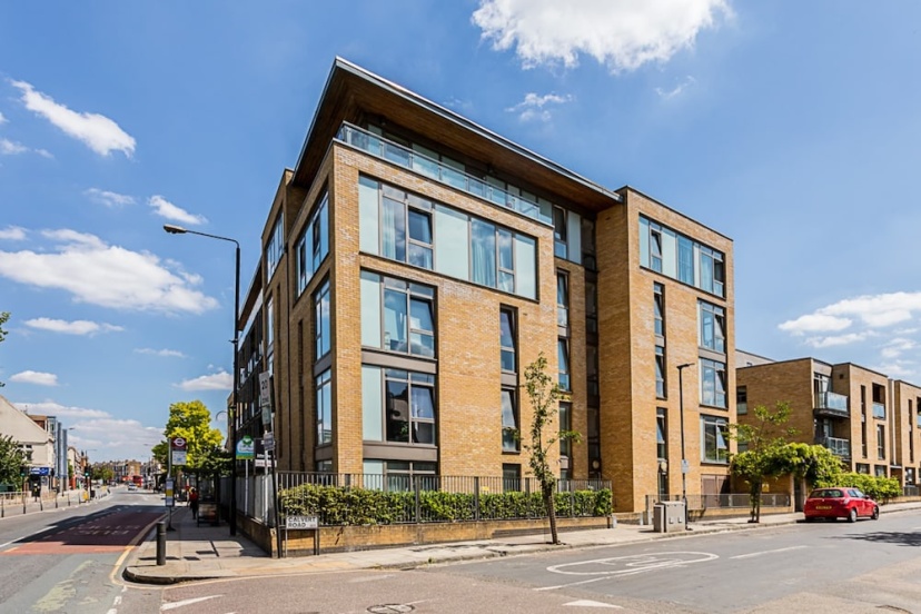 Modern 1 Bedroom Apartment in West London — комфортный отель в Лондоне