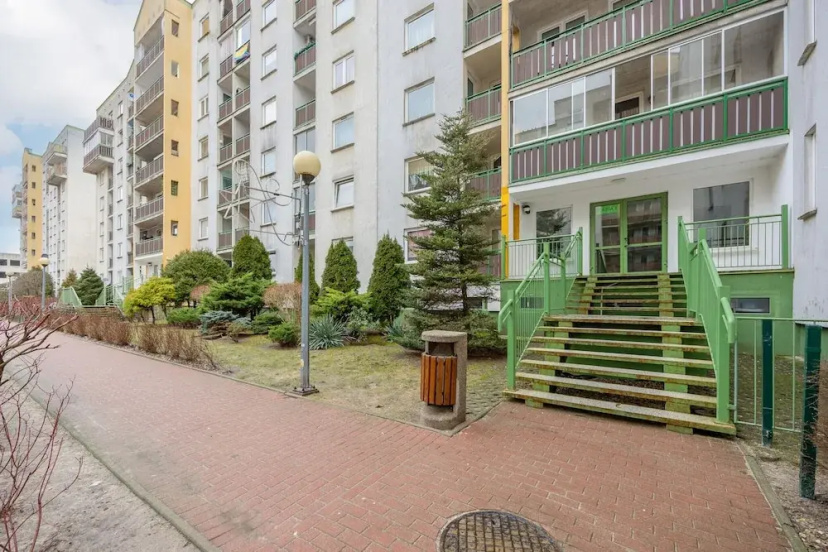 Apartment With Two Balconies by Renters — отель в Варшаве, Польша