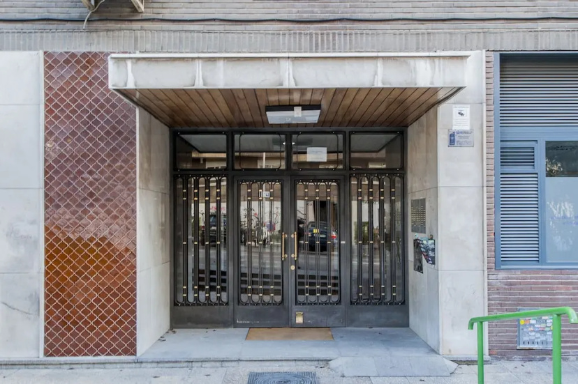 Apartamento Puerta de Toledo IV 3 — отель в Мадриде, Испания