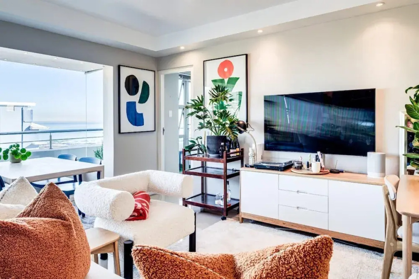 Extraordinary Stay in Mouille Point The Apartment — отель с удобствами в Кейптауне