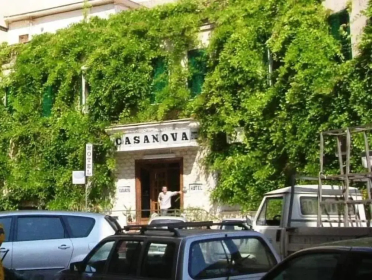 Hotel Casanova — всё о проживании в Неаполе