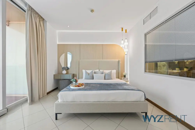 Creekside Haven 2BR Marsa Plaza DFC — отель с удобным расположением в Дубае