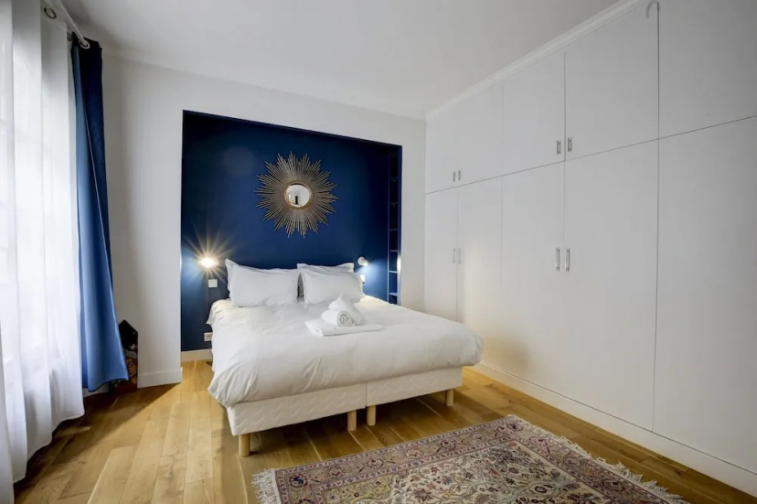 Cambronne - Eiffel Tower Apartment — отель с удобствами в Париже