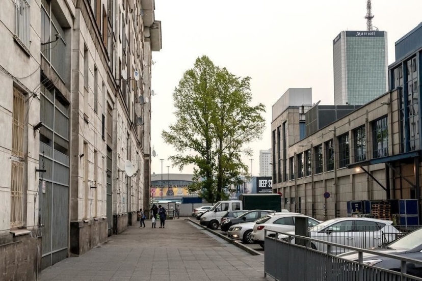 Chmielna z Antresola — забронировать отель в Варшаве