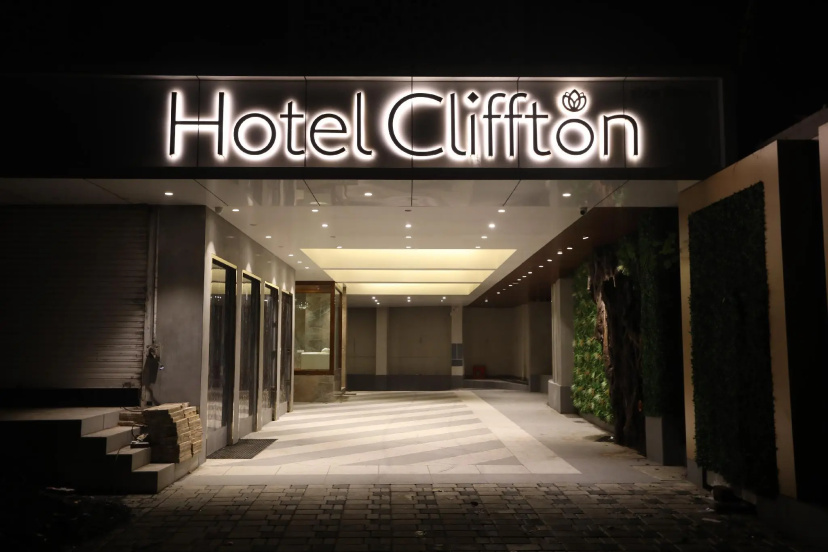 Hotel Cliffton — забронировать отель в Мумбаи