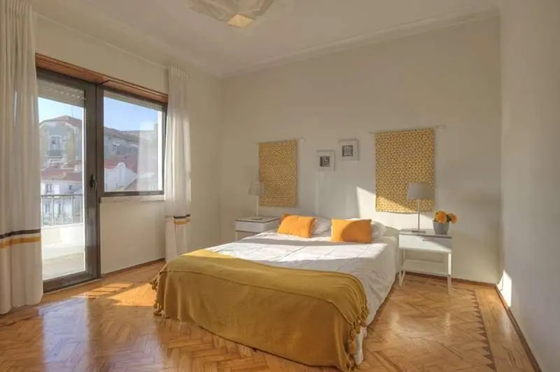 Santa Apolonia 7D - 6 Bedrooms — комфортный отель в Лиссабоне