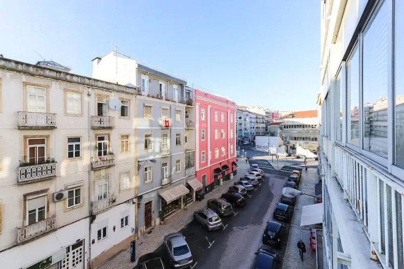 Almirante Balcony By Homing — отель с удобным расположением в Лиссабоне