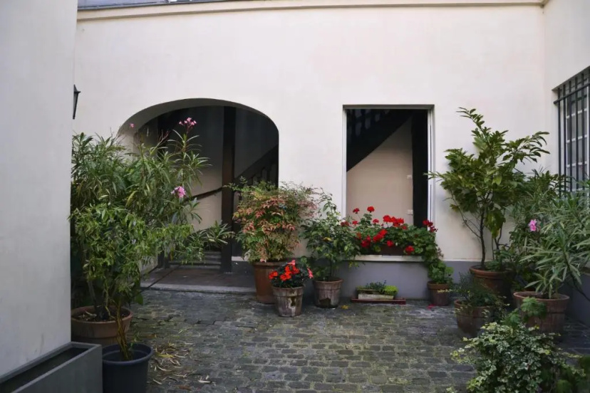 IntoParis Charming apartment in Le Marais — комфортный отель в Париже