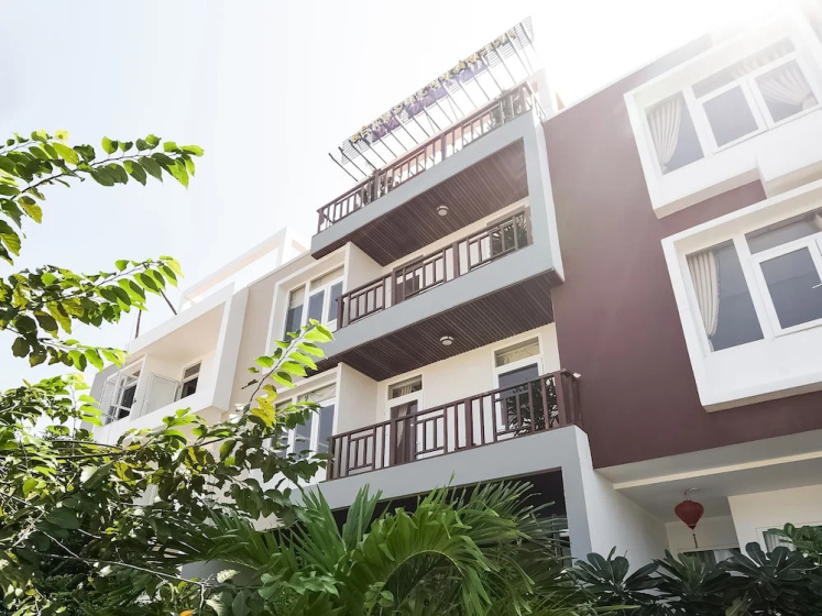 Royal Tourist Villa Hoi An — комфортный отель в Дананге