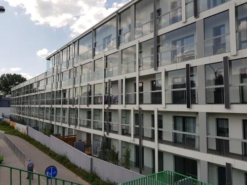 Apartamenty Dom Saski 10 minut od Centrum Warszawy — отель с удобствами в Варшаве