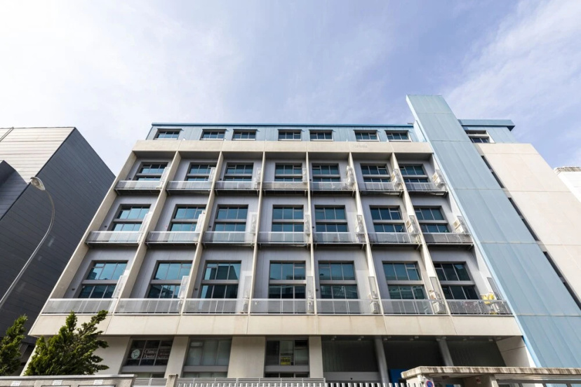 Apartments San Chinarro — комфортный отель в Мадриде