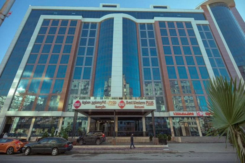 Сравните цены на Otel' Best Western Plus <<Batumi>> в Батуми