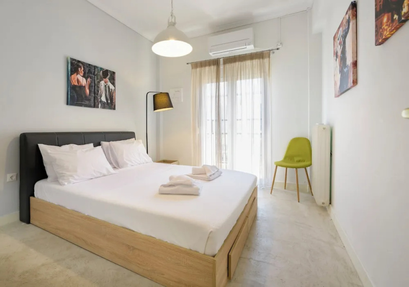 Цены на Cosy 2BR flat - metro station & hospital в Афины