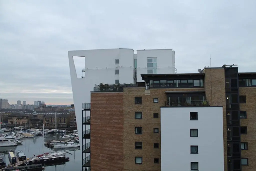 House Of Moli - Commercial Road Apartments — отель в Лондоне, Соединенное Королевство