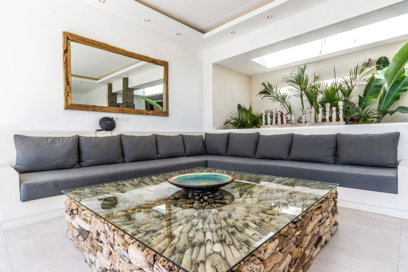 Villa Tira 3 — отель в Кута, Индонезия