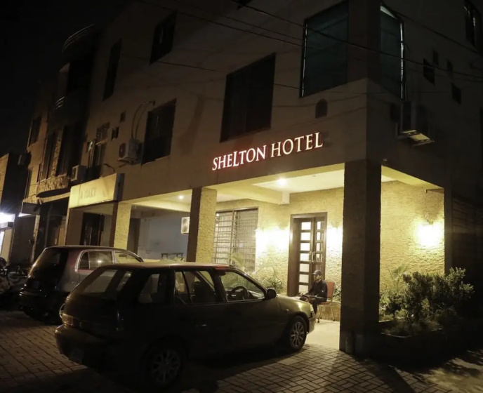 Van Xuan Hotel — отель с удобным расположением в Ханое