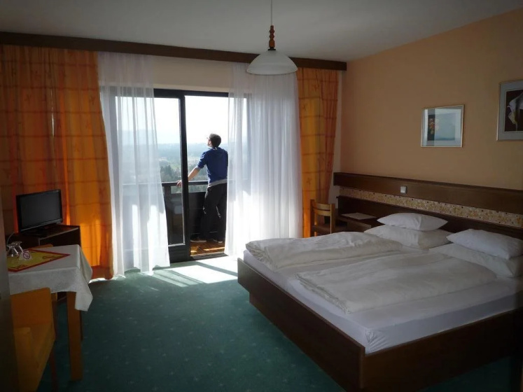 Berghof Vital - Hotel in Wildon - Photo 1