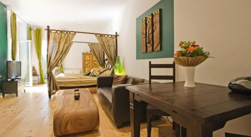 Lion Apartments — отель в Берлине, Германия