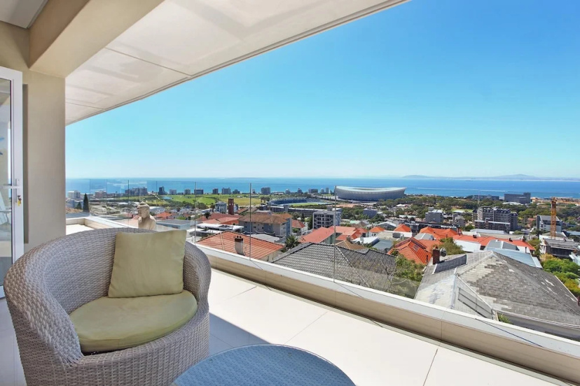 Spacious 3bed Apt Overlooking Cape Town Panova — отель с удобным расположением в Кейптауне