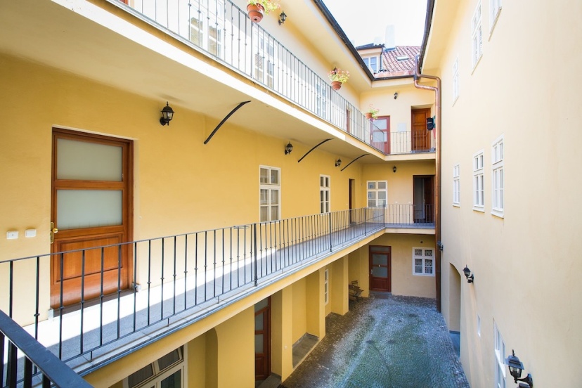 Boris' apartments Old Town Square 3 — отель в Праге, Чешская Республика
