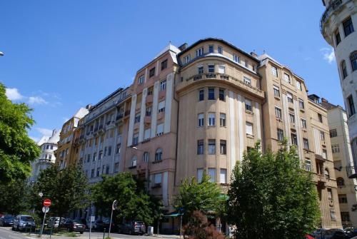 Цены на Green Door Family Apartment в Будапеште