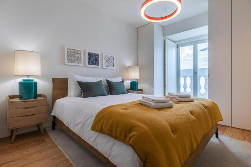 Stunning Apartment in Heart of Lisbon by LovelyStay — забронировать отель в Лиссабоне