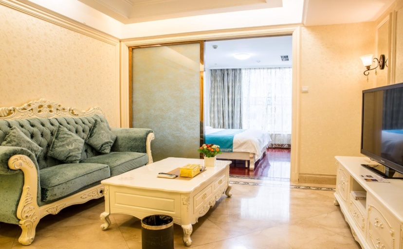 Цены на WAIFIDEN Guangzhou HaiZhu Square WanYi Apartment в Гуанчжоу