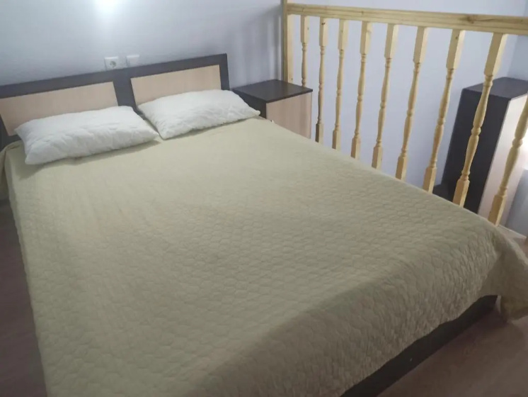 Apartamenty na Lakoba 13 — забронировать отель в Гагра