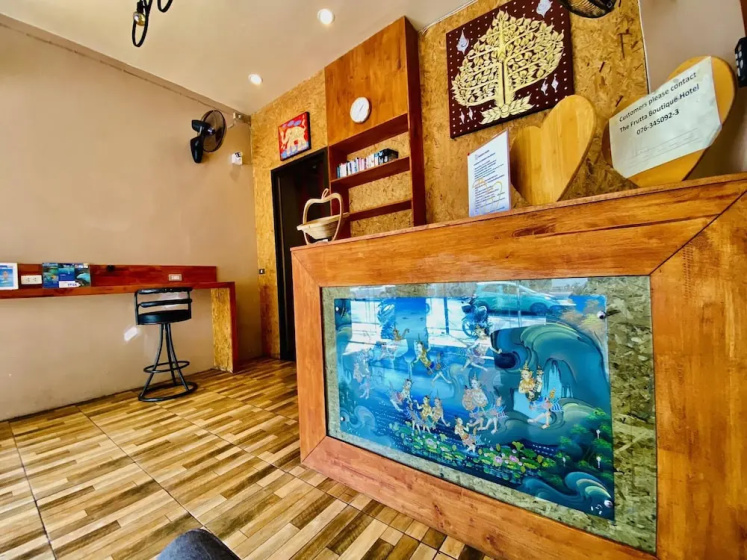 Frutta Hostel — забронировать отель в Патонг