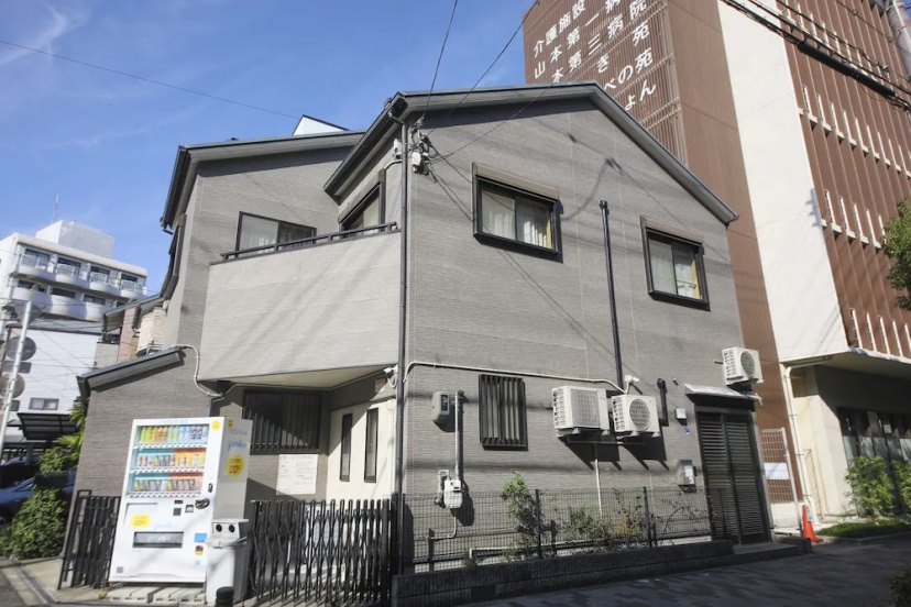 SAYA Suite Kishinosato Annex — отель с удобным расположением в Осаке