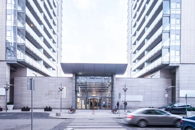 oompH Warsaw Central Luxurious Apartment — отель в Варшаве, Польша