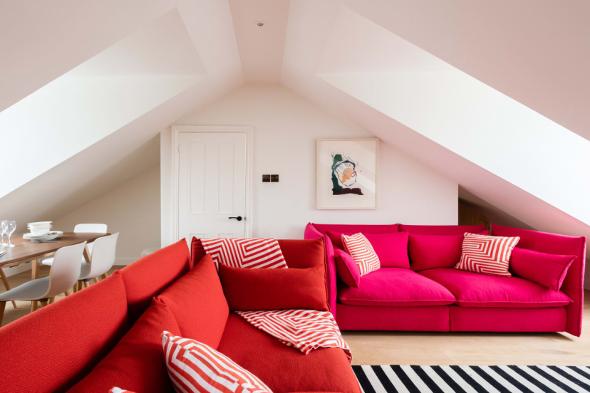 The Lansdowne Crescent - Bright 3BDR Top Floor Apartment in Notting Hill — комфортный отель в Лондоне