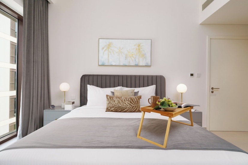 Maison Privee - Alluring Modern Apt in Dubai Creek Beach — отзывы гостей и цены