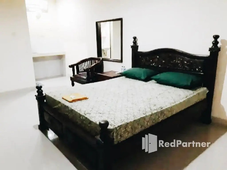 Fontana Guest House RedPartner — забронировать отель в Денпасар