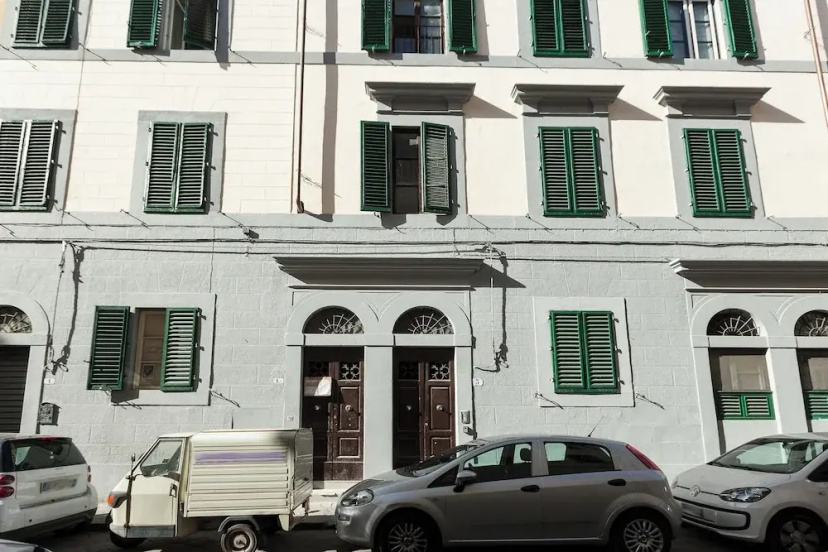 Mamo Florence - Tamara & Clotilde Apartments — отель с удобствами в Флоренции