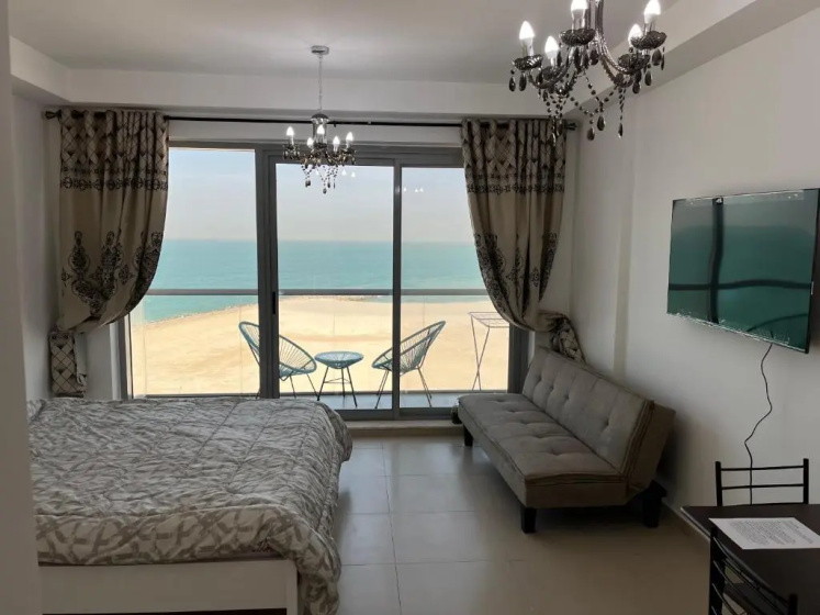 Beautiful Studio Apartment In Al Marjan Island — отель с удобным расположением в Рас аль-Хайме