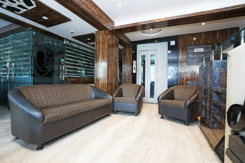 Old Town Square Apartment II — отель в Праге, Чешская Республика