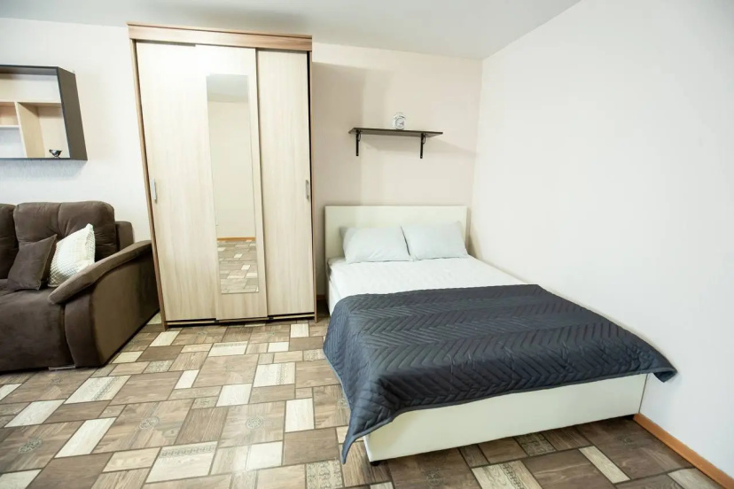 N .Ostrovskogo 23 Dvuhkomnatnye apartamenty naprotiv GorSada — комфортный отель в Кемерове