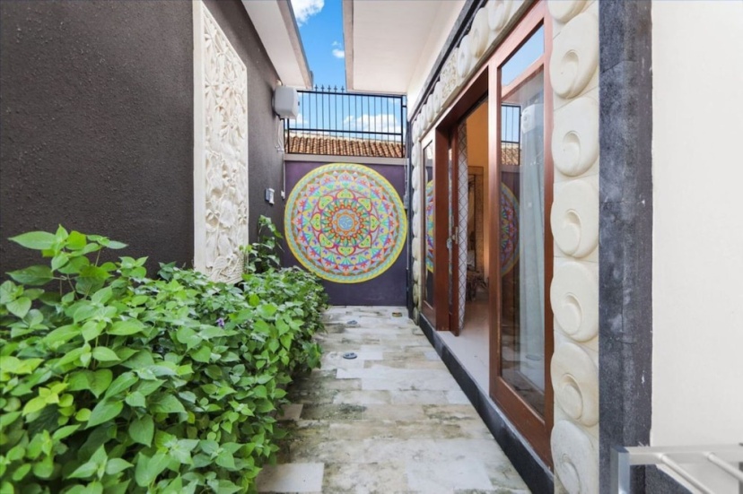Цены на Grace villa 5 minutes walk to the beach в Денпасар