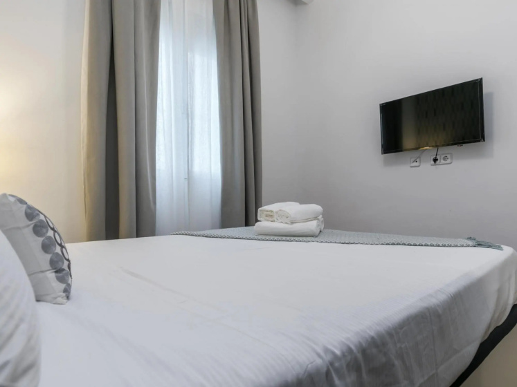 Цены на Prado Apartment II - 3br 3bt в Мадриде