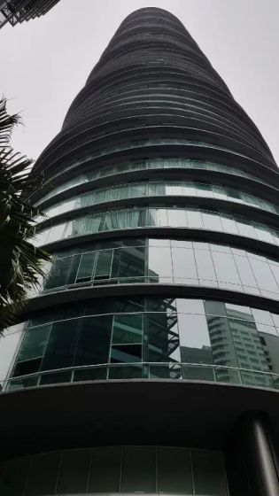 5 STAR & LUXURY Apartment near KLCC/ KL City Centre — комфортный отель в Куала-Лумпуре