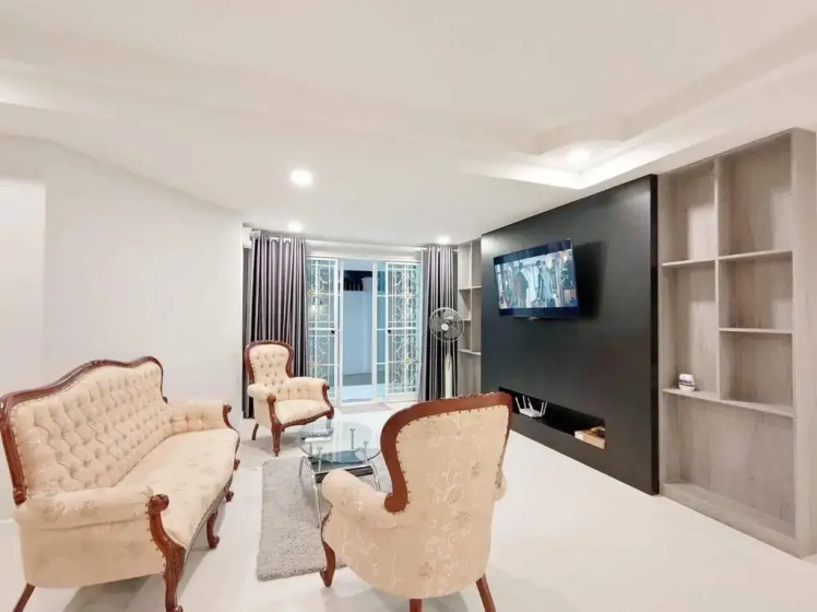 Villa la Ibiza 10mins to Walking Street — отель в Паттайе, Таиланд
