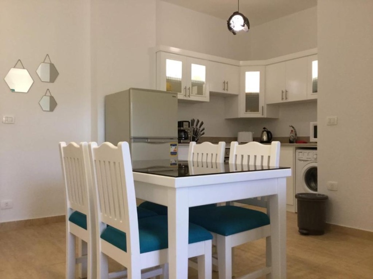 Apartment With Direct Access to Private Beach — отель с удобным расположением в Хургаде