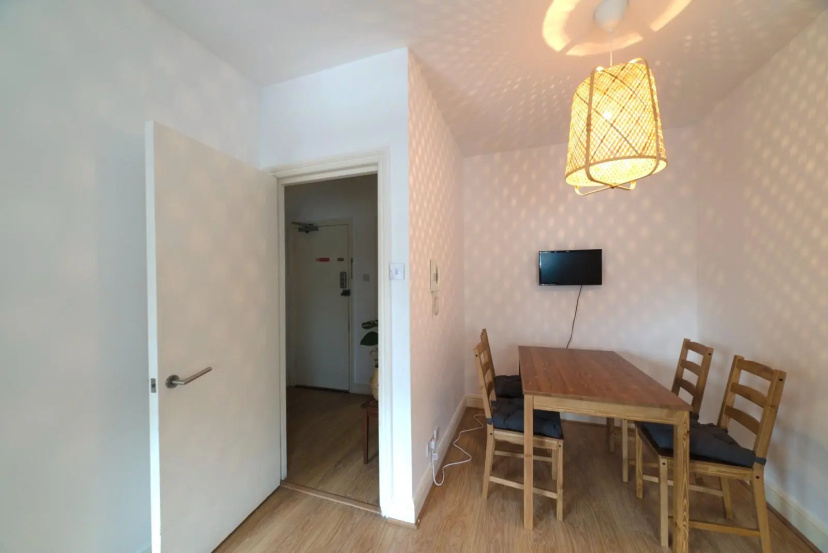 Comfort Apartment by EveryWhere to Sleep London — отель с удобным расположением в Лондоне