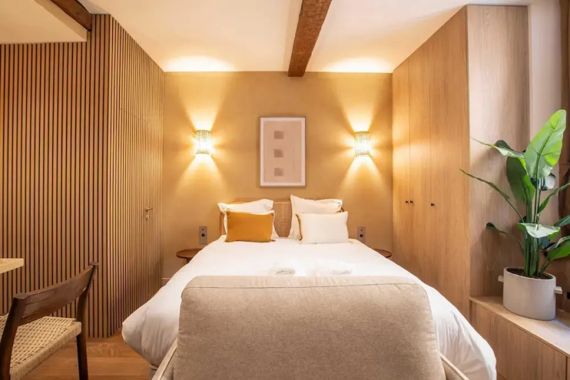 Charming Studio With A/C - 2P - Center St Tropez — забронировать отель в Сент-Тропезе