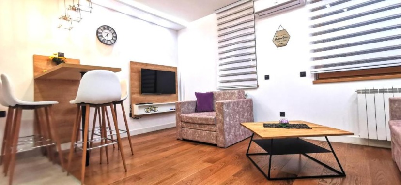Цены на MOON LUX Apartman Beograd в Белграде