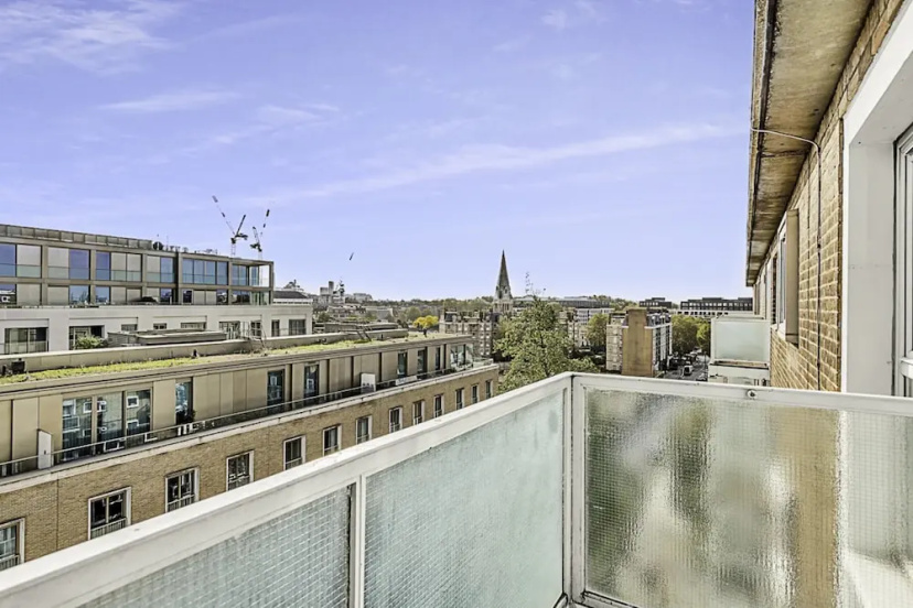 City Relay Radiant Chelsea Flat With City View — комфортный отель в Лондоне